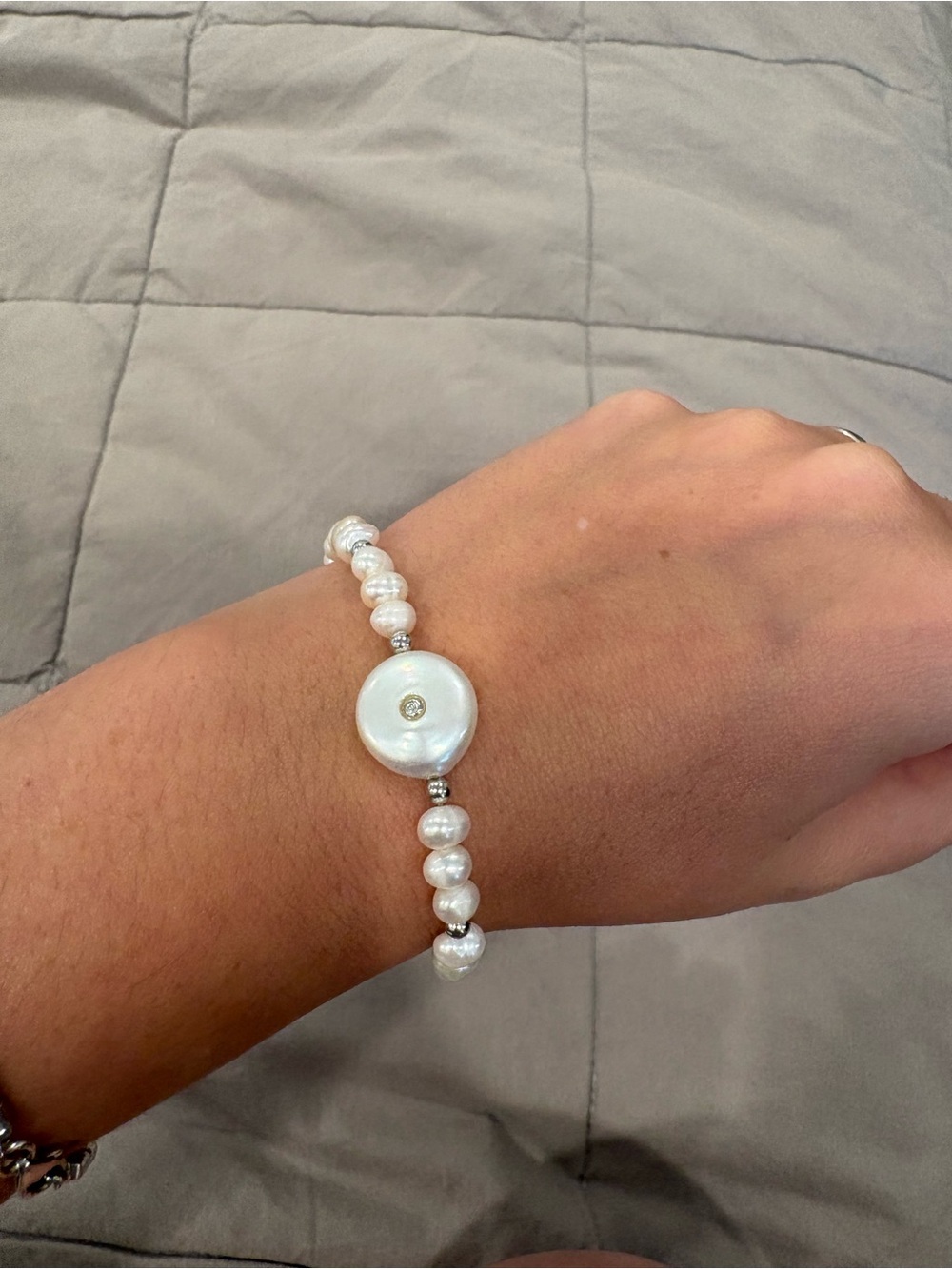 Pearl bracelet
